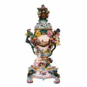 A grandiose porcelain vase "Meissen", 19th century. 