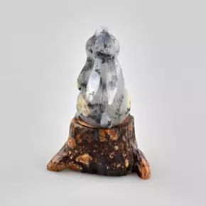 Figurine Hare on a stump