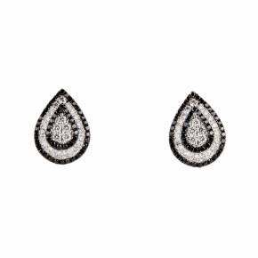 Giorgio Visconti gold earrings with diamonds. 