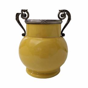 Magnifique vase en porcelaine à l&39;argenterie de Faberge du debut du XXe siècle. 