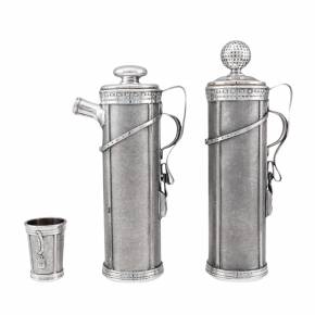 Ensemble de golfeur. Flacon original, shaker et verre en forme de sacs de golf. 