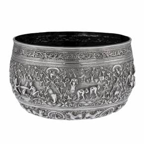Выдающаяся Бирманская (Мьянма) серебряная чаша конца XIX века.