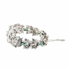 White gold bracelet with diamonds and emeralds 