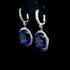 18K gold earrings with tanzanites and diamonds. 