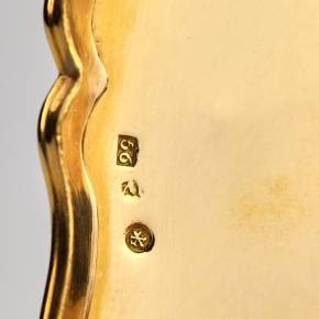 Уникальная табакерка из цельного аметиста с золотом. И. Кейбель, Санкт-Петербург, 19 век.