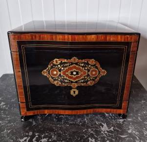 Travel drink box (Cave à liqueur)