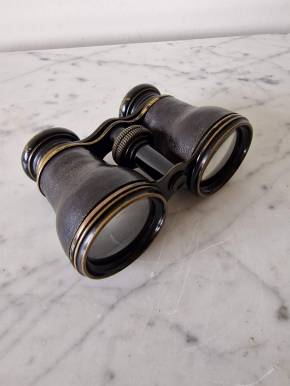 Theater binoculars