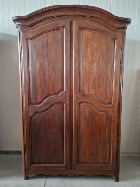 Large oak wardrobe